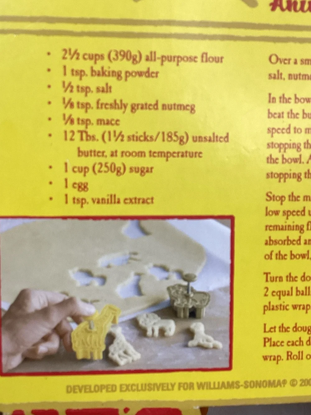 William Sonoma Circus Cookie Cutters Set of 5 Giraffe Lion Seal Elephant Tiger